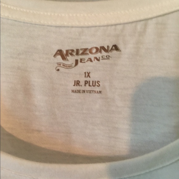Arizona Jr Plus Top - Picture 2 of 3